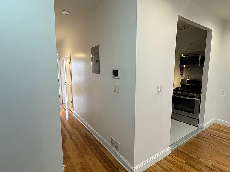 228 Monroe St #4 — Photo 10