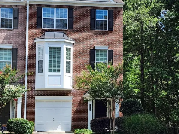 7915 Kiverton Pl, Sandy Springs, GA 30350