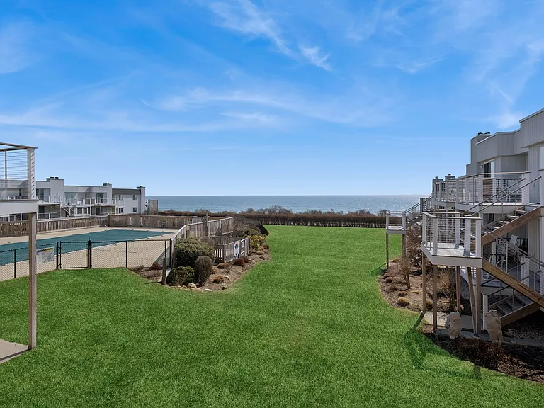 707 Old Montauk Hwy #B3 — Photo 17