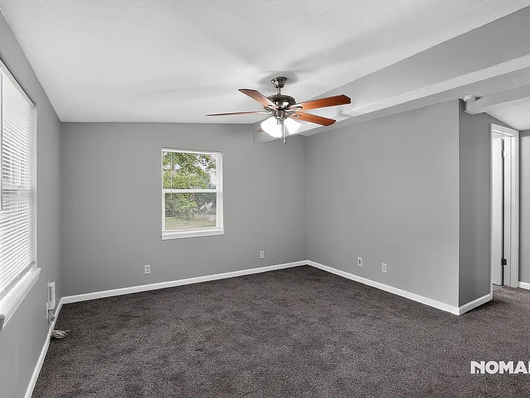 420 E Aberdeen St — Photo 18