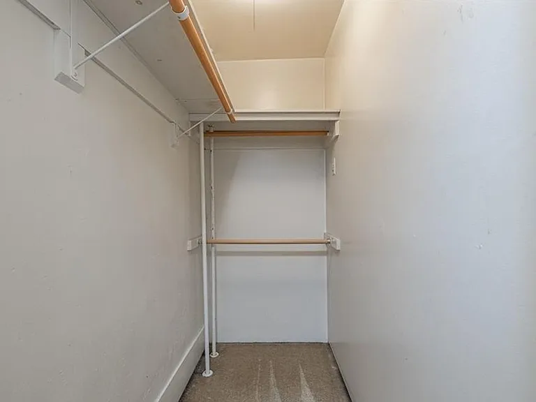 102 N Lombardy St — Photo 8