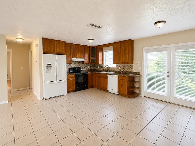 1224 Hamilton Ave — Photo 9