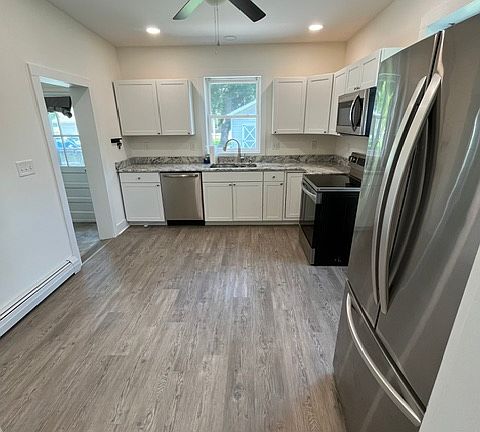 4th image of 116 Main St