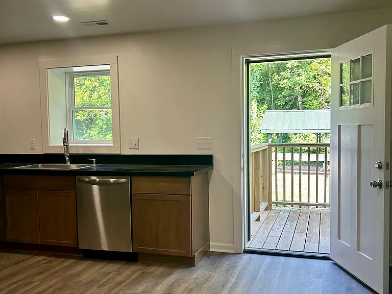 3536 Island Home Ave — Photo 10