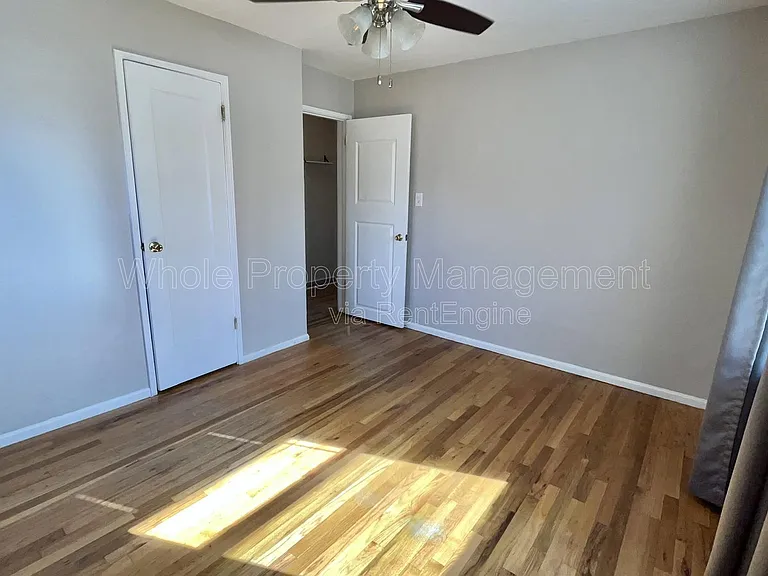 4360 Saint Paul St — Photo 14