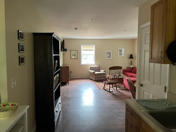 2 Lottie Ln, Nottingham, NH 03290