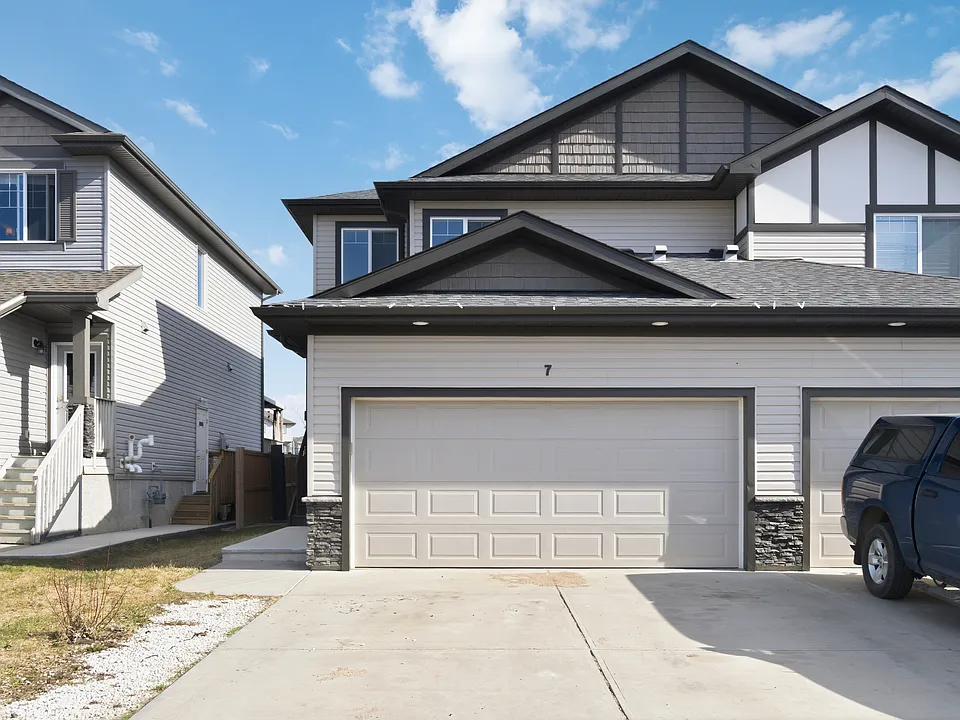 7 McLean Ct