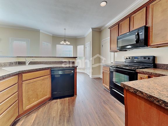 4th image of 6823 Harvest Grove Ln
