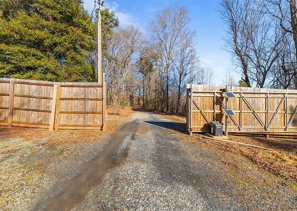 3567 Tot Hill Farm Rd, Asheboro, NC 27205 | MLS #1207688