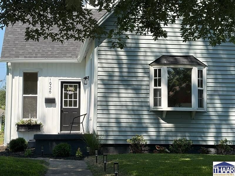 1st image of 1926 N 8th St