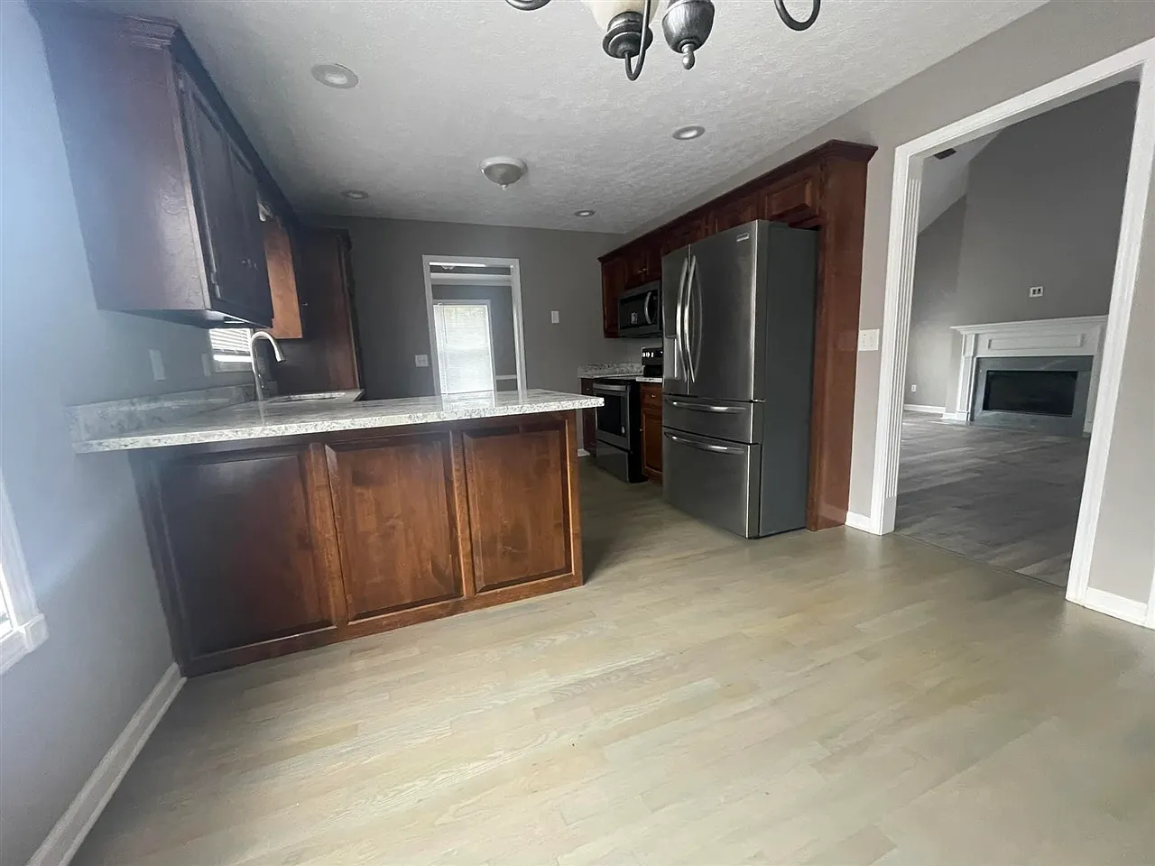 3 bed, 1661 sqft, $1,895 — Photo 4