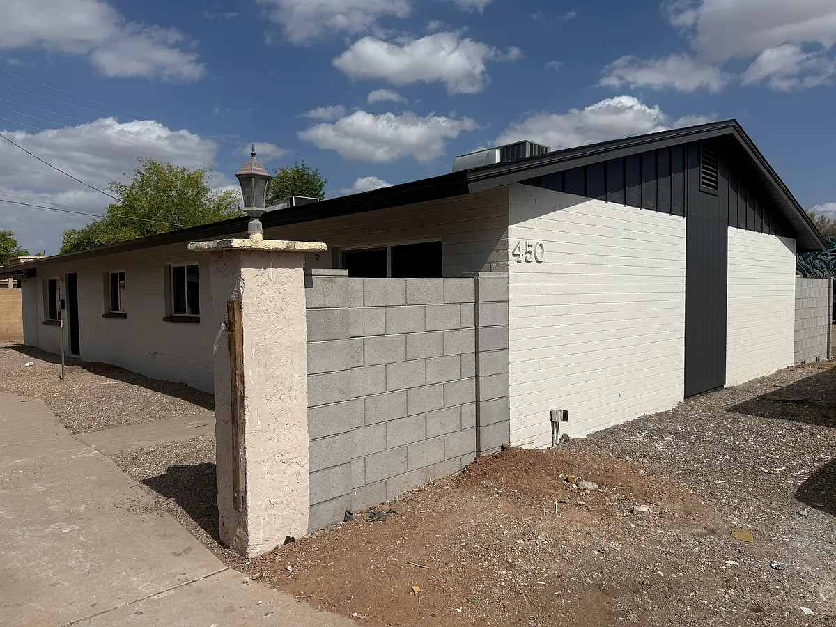 Building Photo - 450 S Stapley Dr #C
