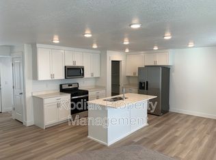 3101 N Bend Ln, Layton, UT 84040