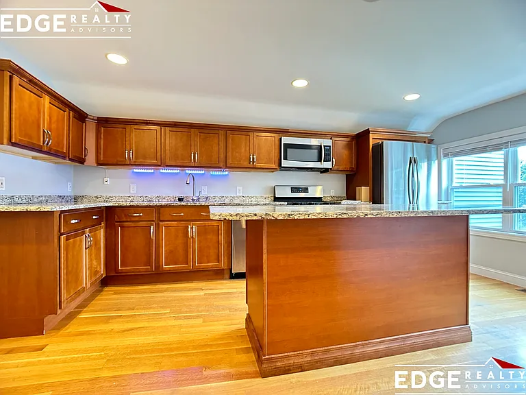 171A Lexington St — Photo 5