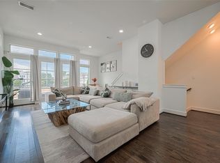1622 Ovid St, Houston, TX 77007