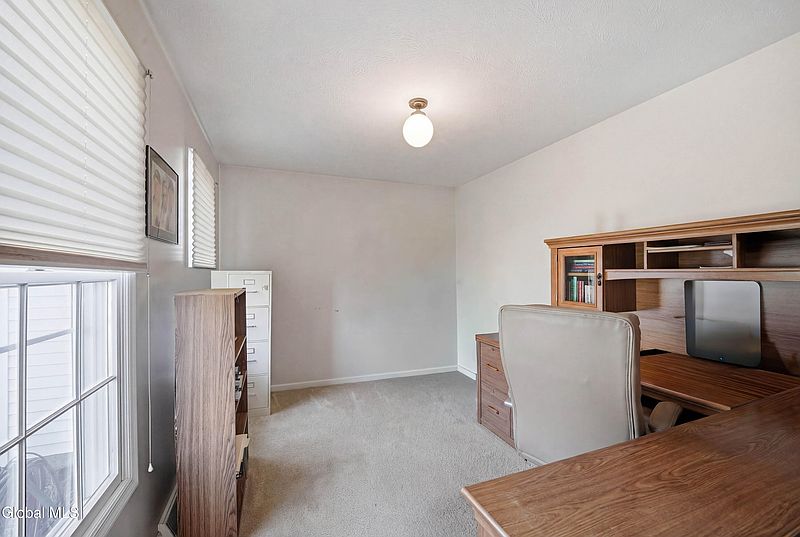 5th image of 24 Squire Road