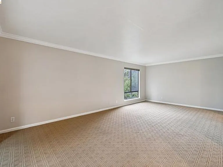 300 N Civic Dr #403 — Photo 11