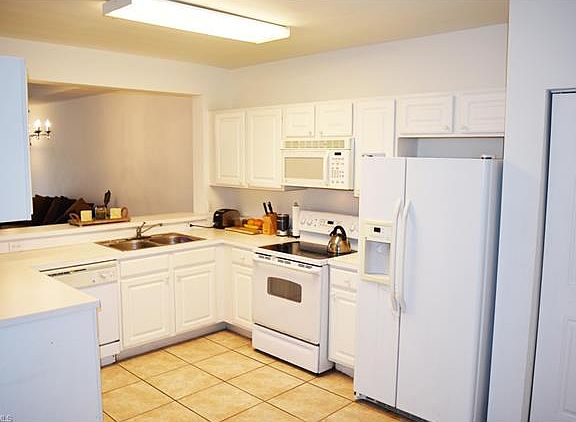 4th image of 10010 Maddox Ln APT 315