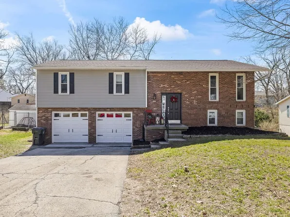 645 S Antler Dr, Mt Zion, IL 62549