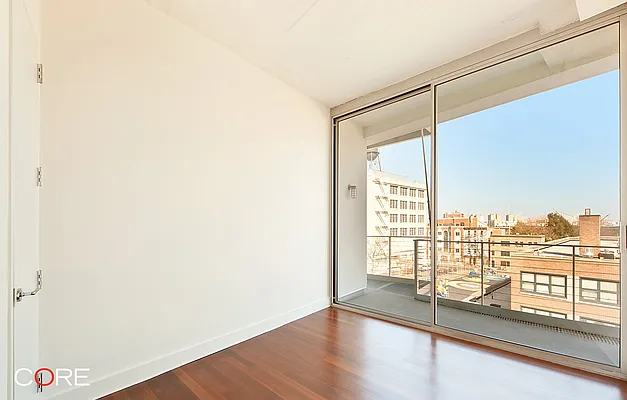 Rented by CORE | media 17