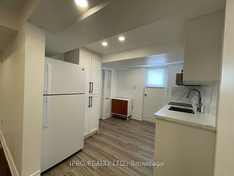 755 Botany Hill Cres #BASEMENT — Photo 6