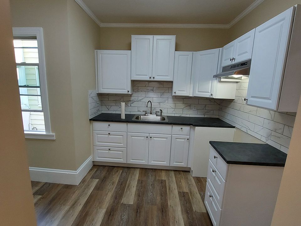 1st image of 398-400 S Main St #8