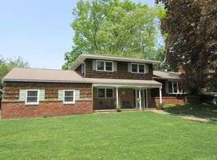 42 Silver Ridge Dr, Toms River, NJ 08755