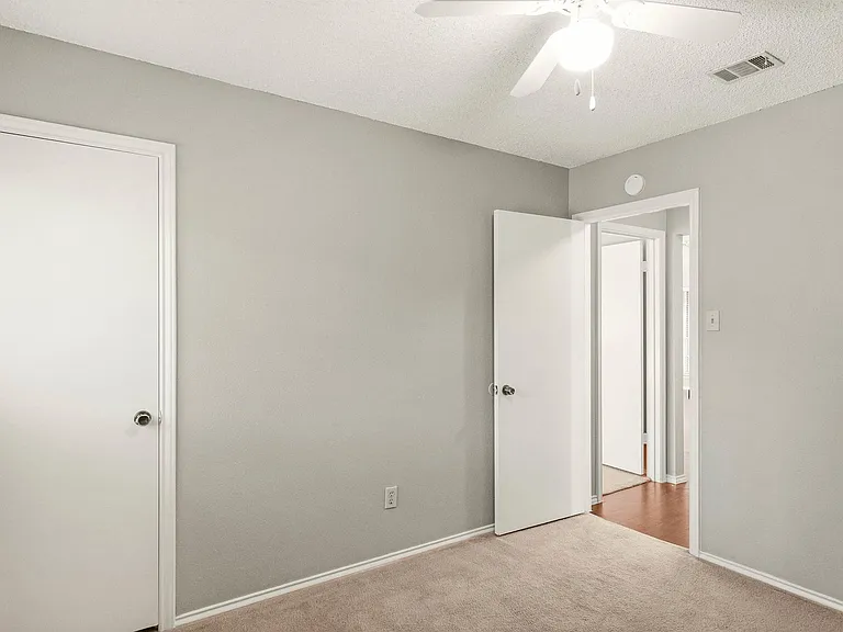 8311 Treehouse Ln — Photo 41
