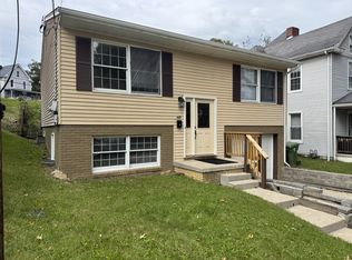 449 Grove St, Morgantown, WV 26505