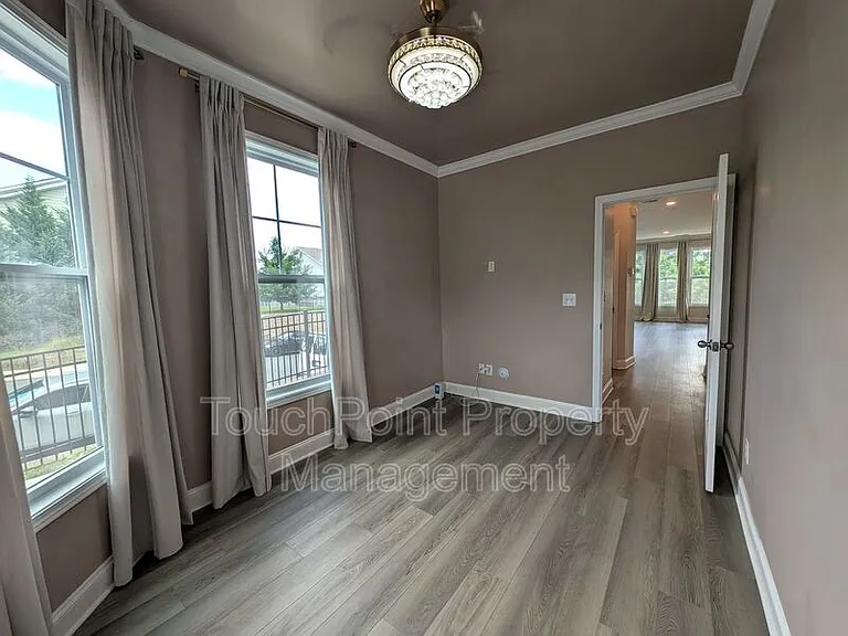 634 Cypress Glen Ln — Photo 11