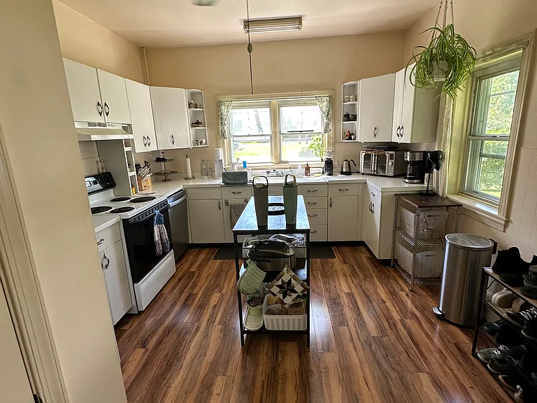 1210 King Rd — Photo 3