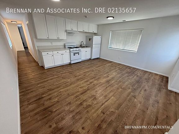 4th image of 3013 Franklin Ave