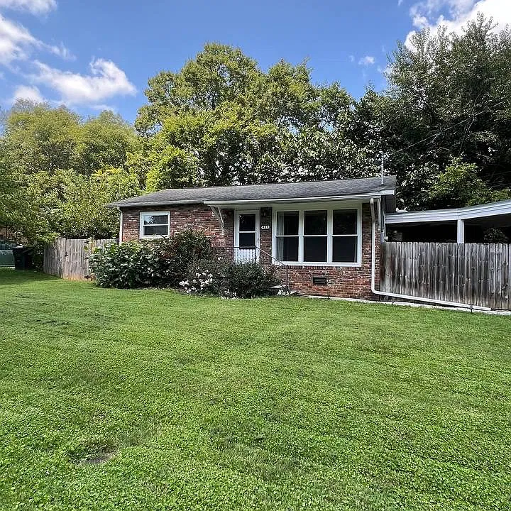 427 Howell Ave