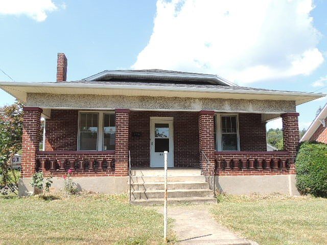 1st image of 104 Parkwood Dr