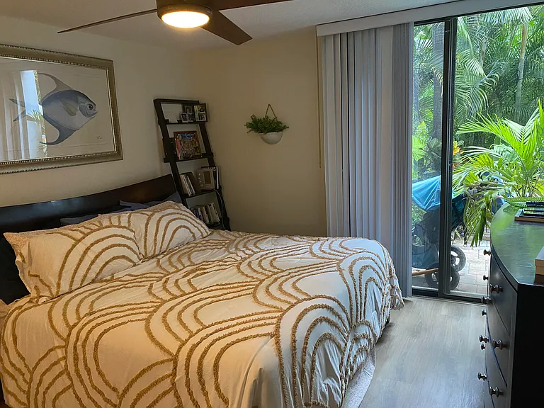 501 SW 11th Pl #106 — Photo 14