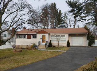 94 Heatherdell Rd, Ardsley, NY 10502