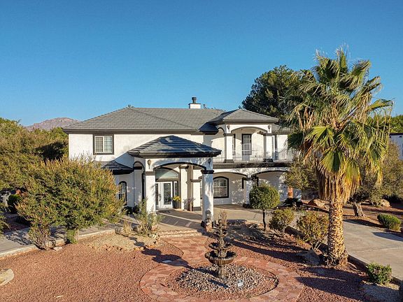 2nd image of 5524 Emerald View Dr