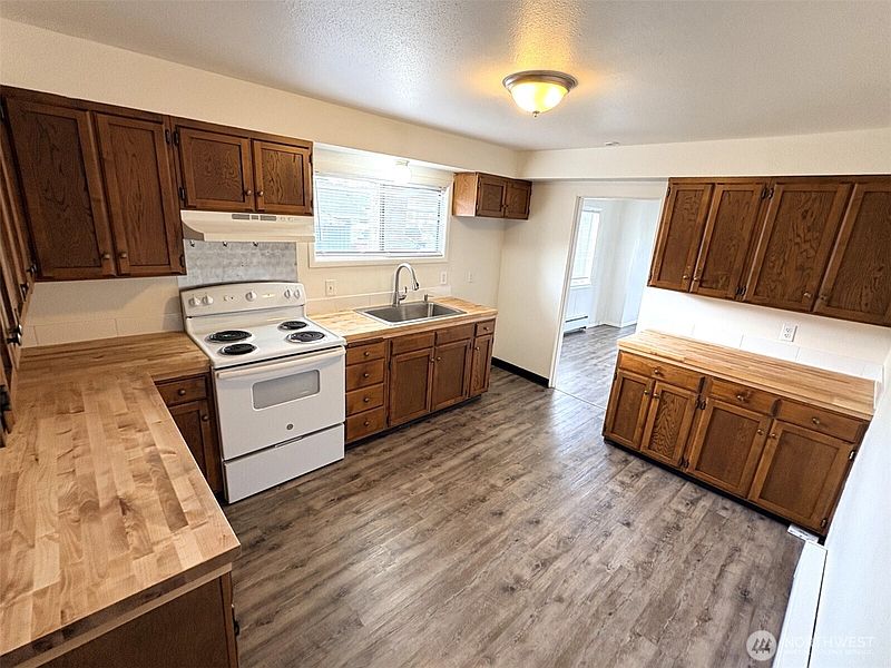 4th image of 1012 S 6th Street