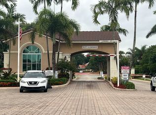 3686 Torres Cir, West Palm Beach, FL 33409