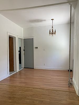 3rd image of 358 Sackett St #2