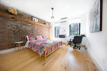 Rented by Safdie Realty Group