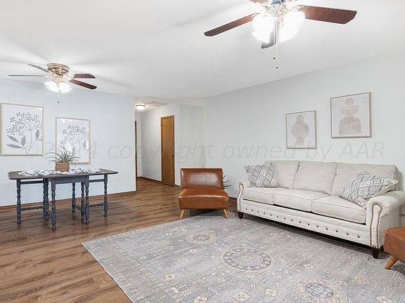 4th image of 125 Bailey Ave