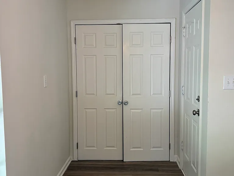 95 Prestwick Ln — Photo 13