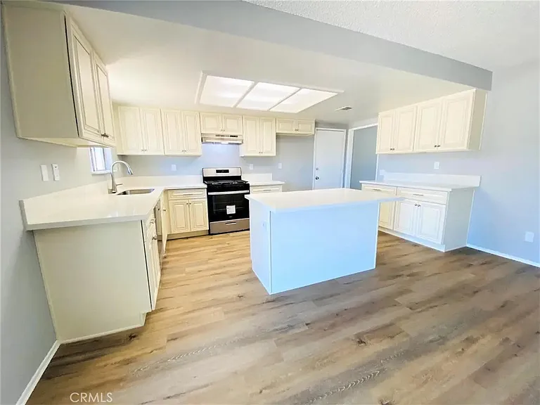 16716 Stagecoach Ave — Photo 7
