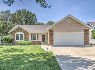 235 Jacob Ln, Ballwin, MO 63021
