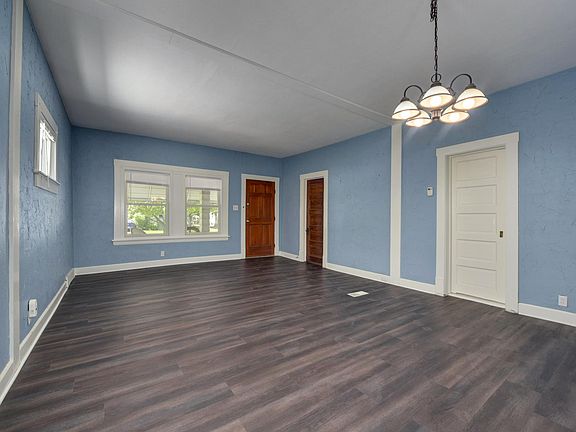 Living Room / Dining Room - Brand New Flooring