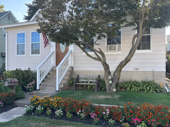 125 Sampson Street, Bridgeport, CT 06606