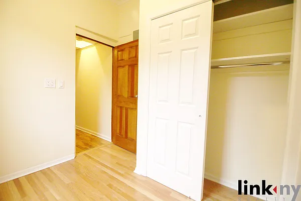 Rented by Link NY Realty | media 21