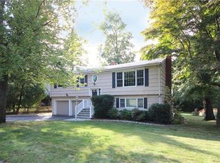 31 Dry Hill Rd, Norwalk, CT 06851