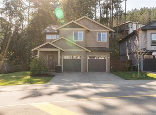 2398 Lund Rd, View Royal, BC V9B0S9